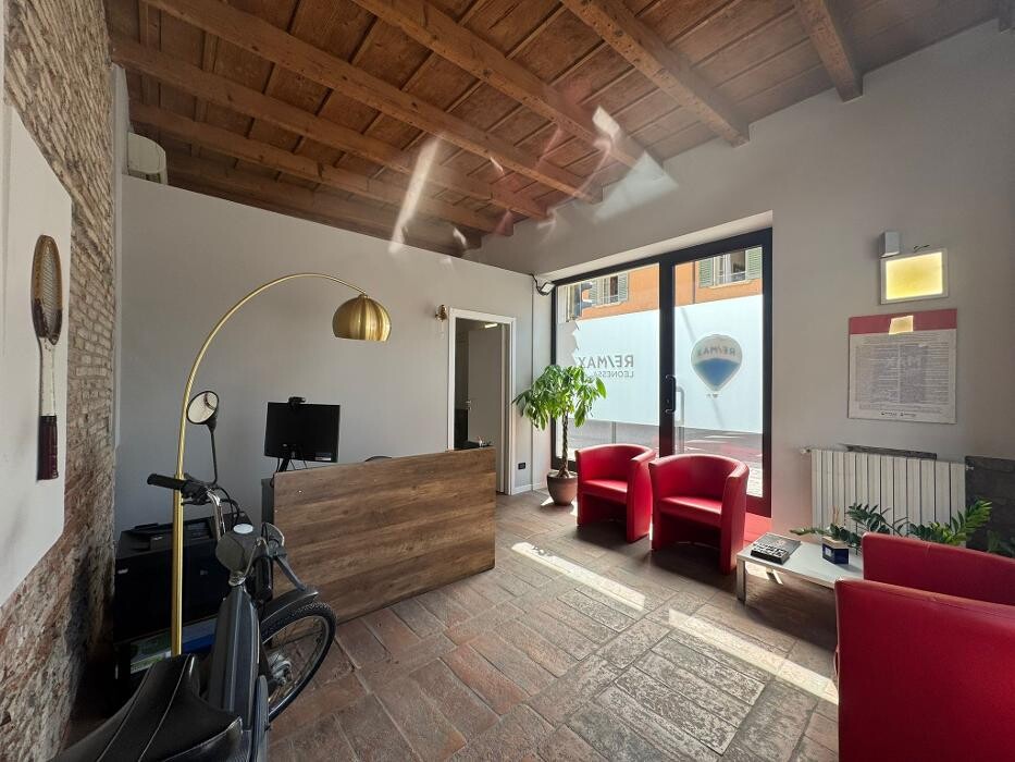 Images RE/MAX Leonessa