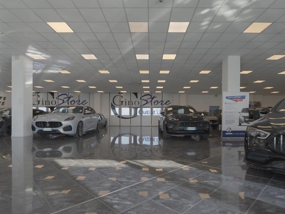 Images GinoStore Outlet Usato Livorno