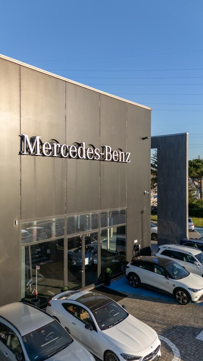 Images Gino Mercedes e Smart Livorno