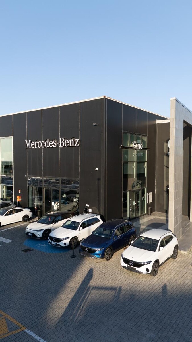 Images Gino Mercedes e Smart Livorno