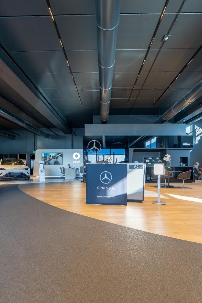 Images Gino Mercedes e Smart Livorno