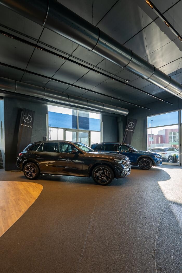 Images Gino Mercedes e Smart Livorno