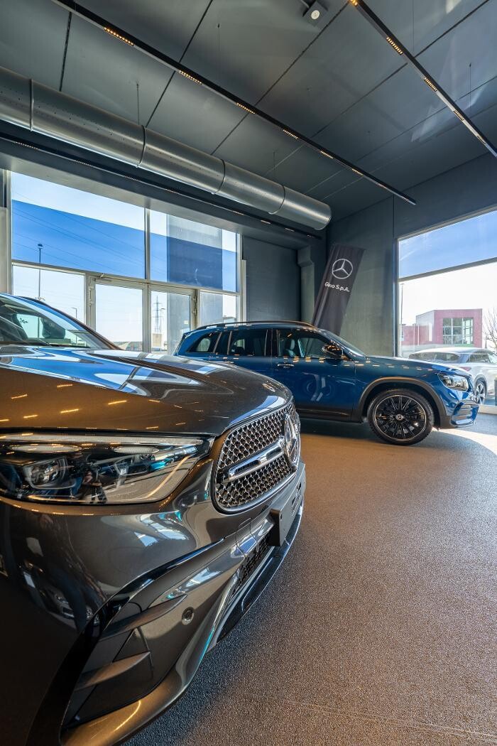 Images Gino Mercedes e Smart Livorno