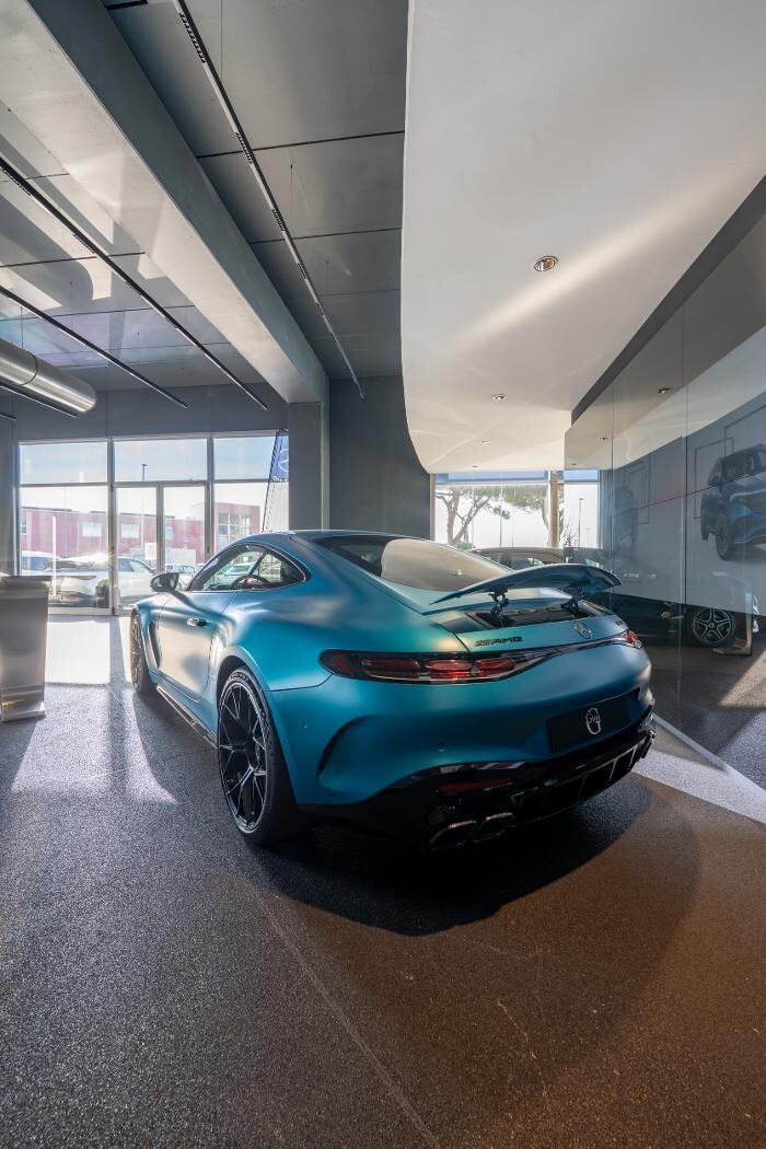 Images Gino Mercedes e Smart Livorno