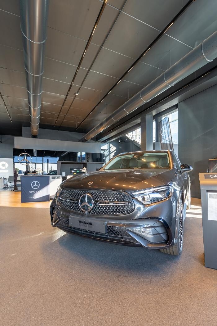 Images Gino Mercedes e Smart Livorno