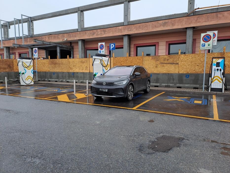 Images Free to X Charging Station