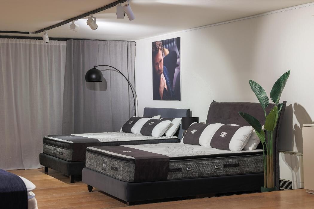 Images Simmons Premium Reseller Lissone