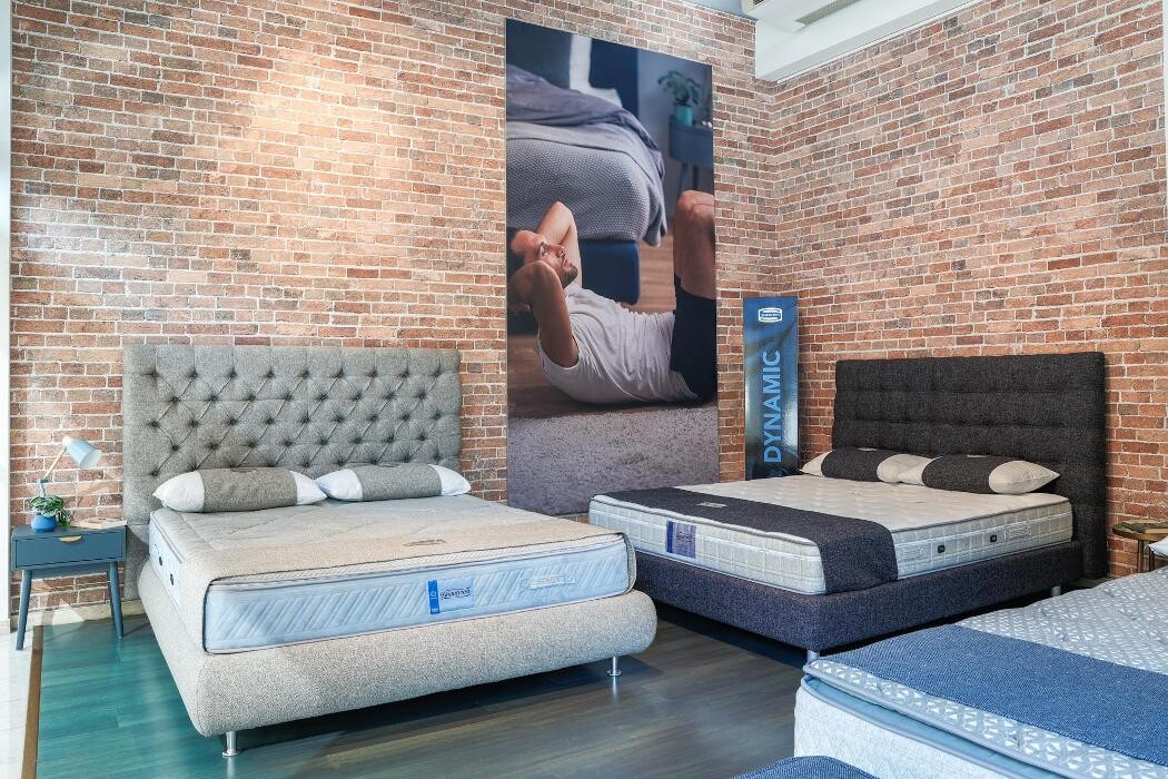 Images Simmons Premium Reseller Lissone