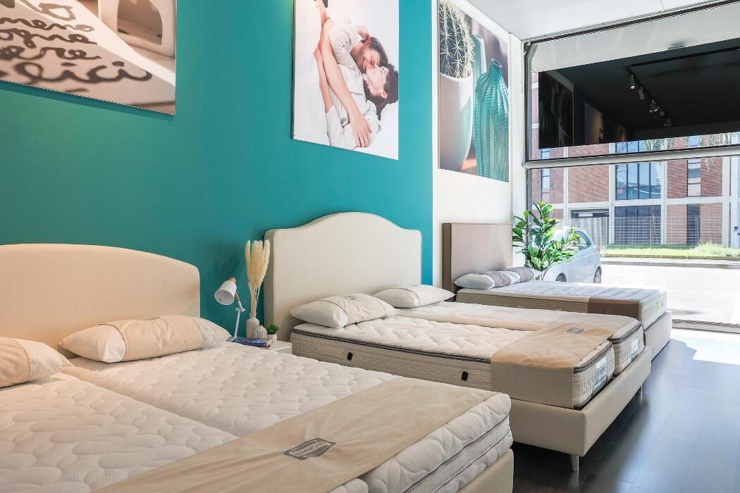 Images Simmons Premium Reseller Lissone