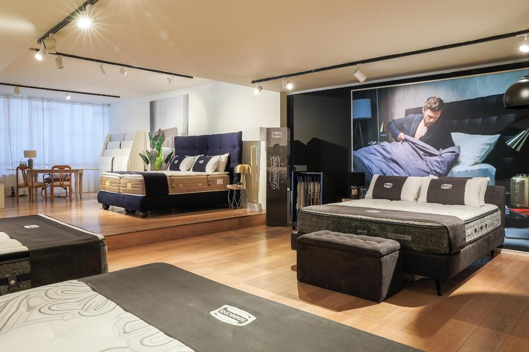 Images Simmons Premium Reseller Lissone