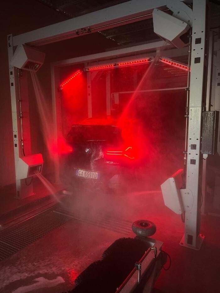 Images Centro Lavaggi Polini Castrol Service