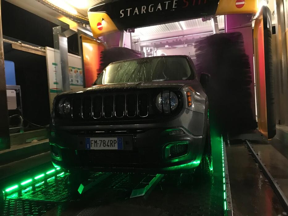 Images Centro Lavaggi Polini Castrol Service