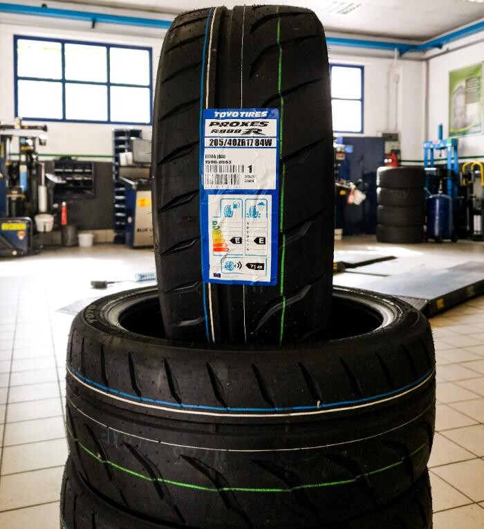 Images Euromaster Elvis Gomme