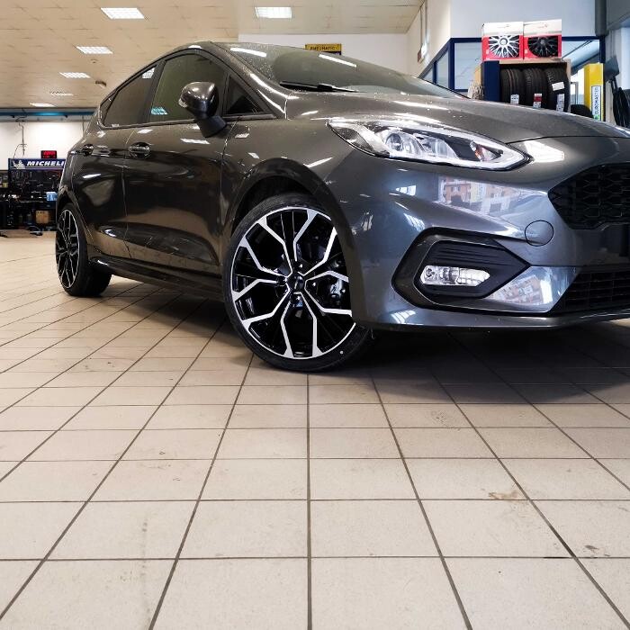 Images Euromaster Elvis Gomme