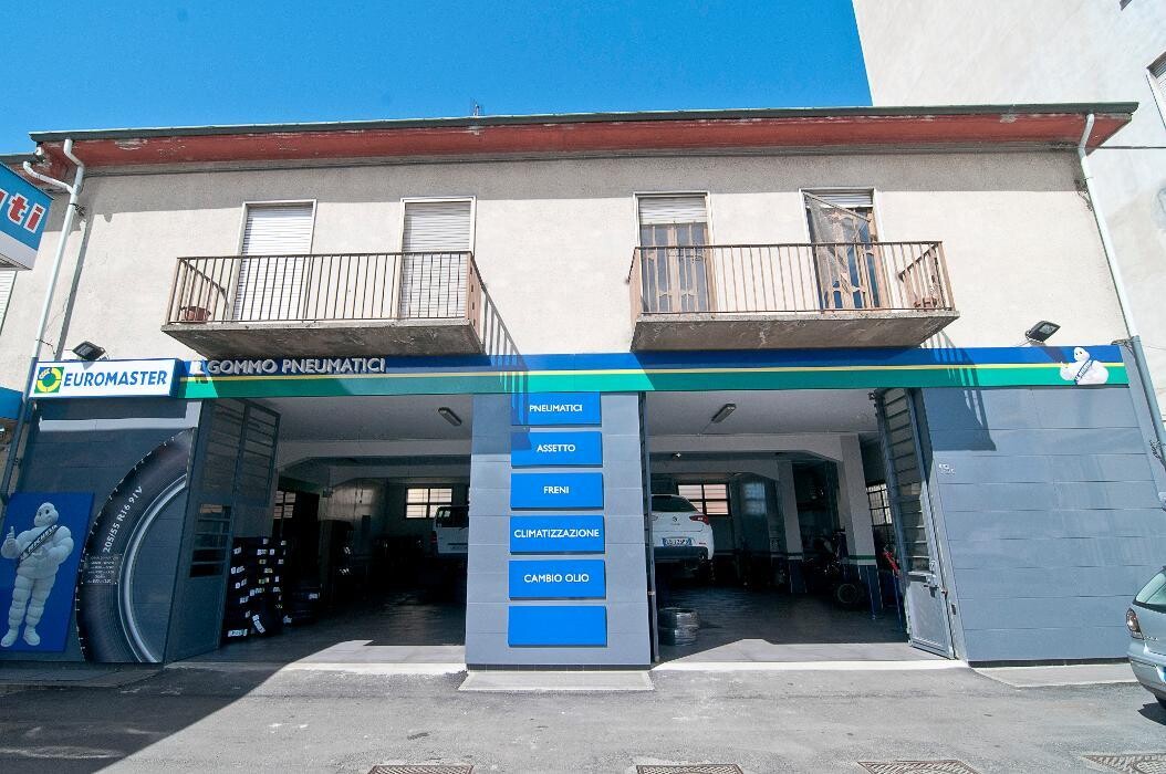Images Euromaster Pneus Center - Il Gommo