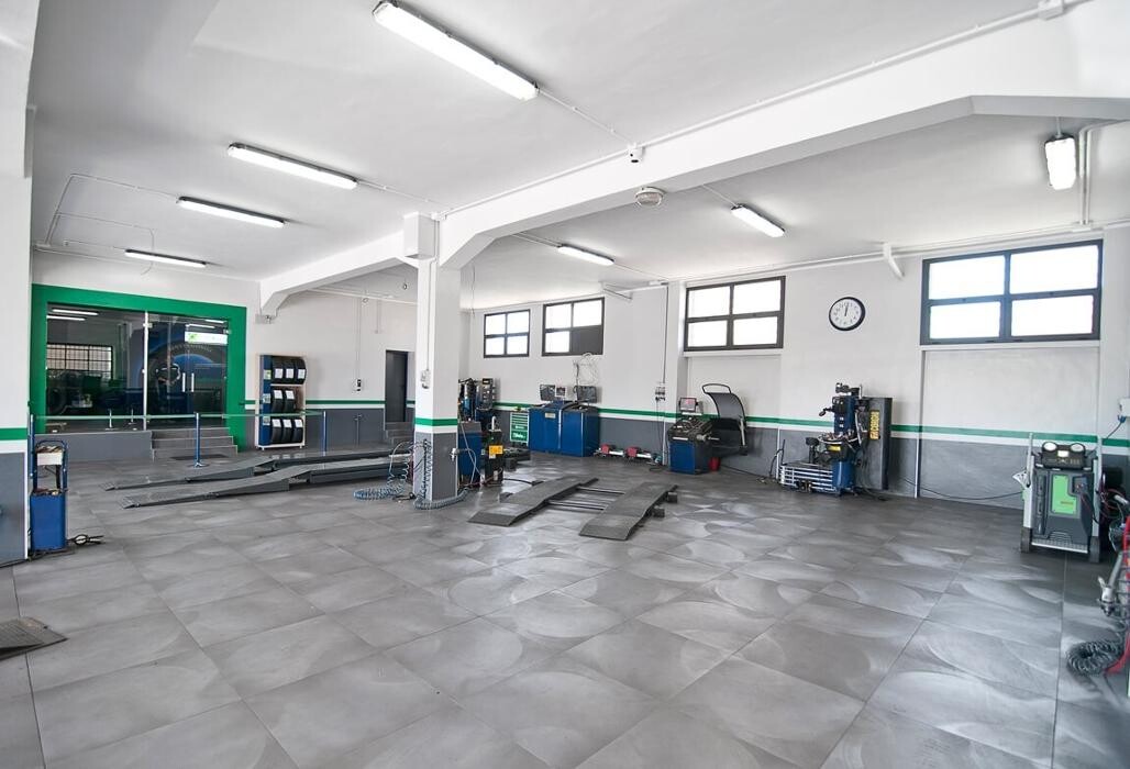 Images Euromaster Pneus Center - Il Gommo