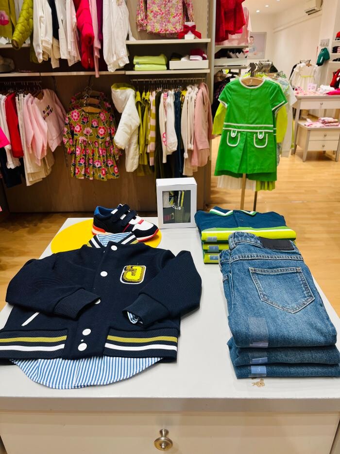 Images JACADI BARI ANDREA