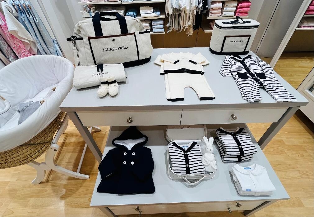 Images JACADI BARI ANDREA