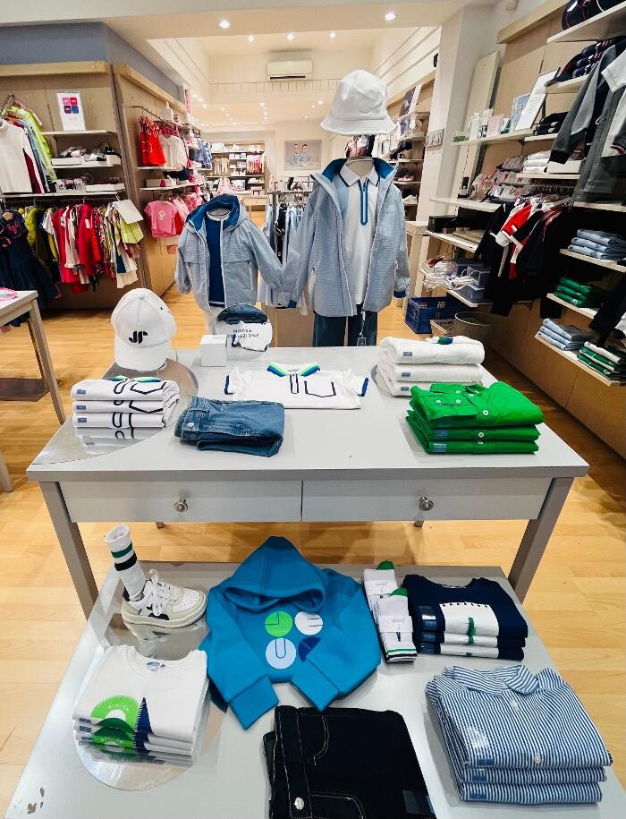 Images JACADI BARI ANDREA