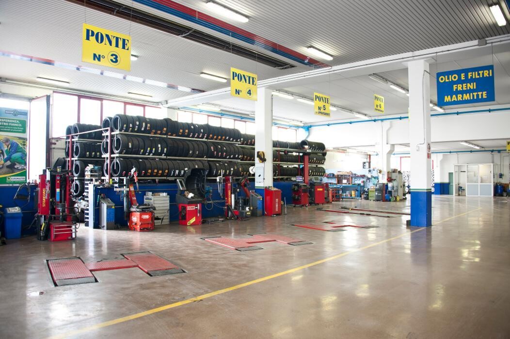 Images Euromaster Sedall Pneumatici