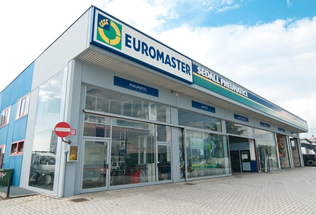Images Euromaster Sedall Pneumatici