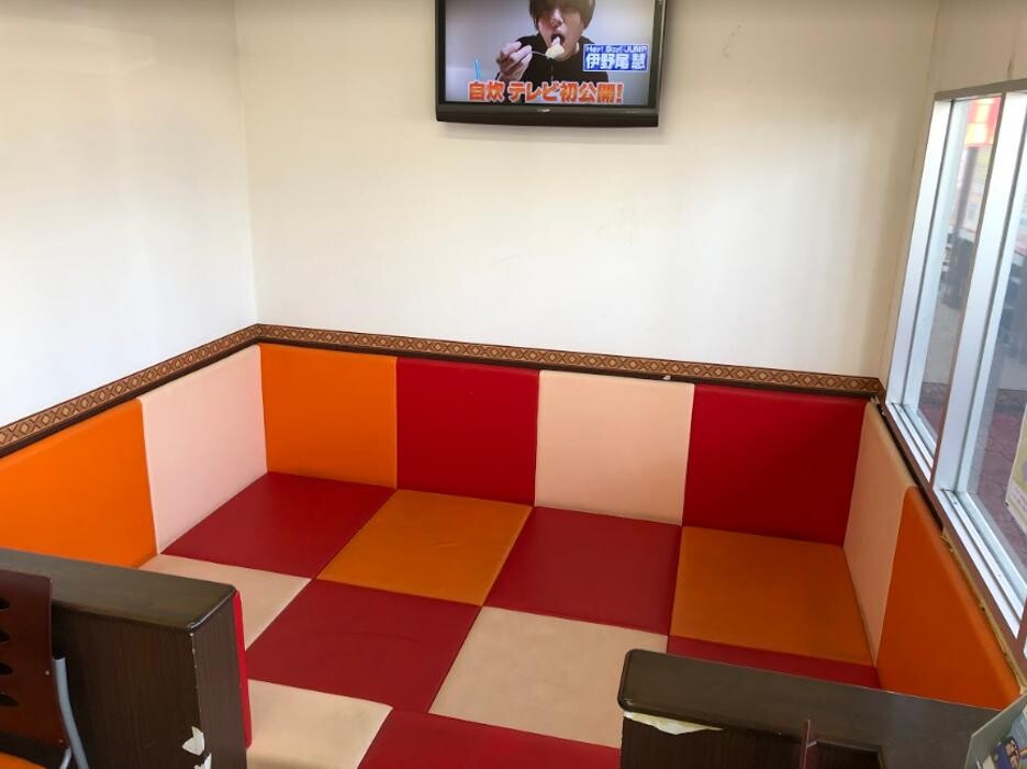Images オートバックス都岡店