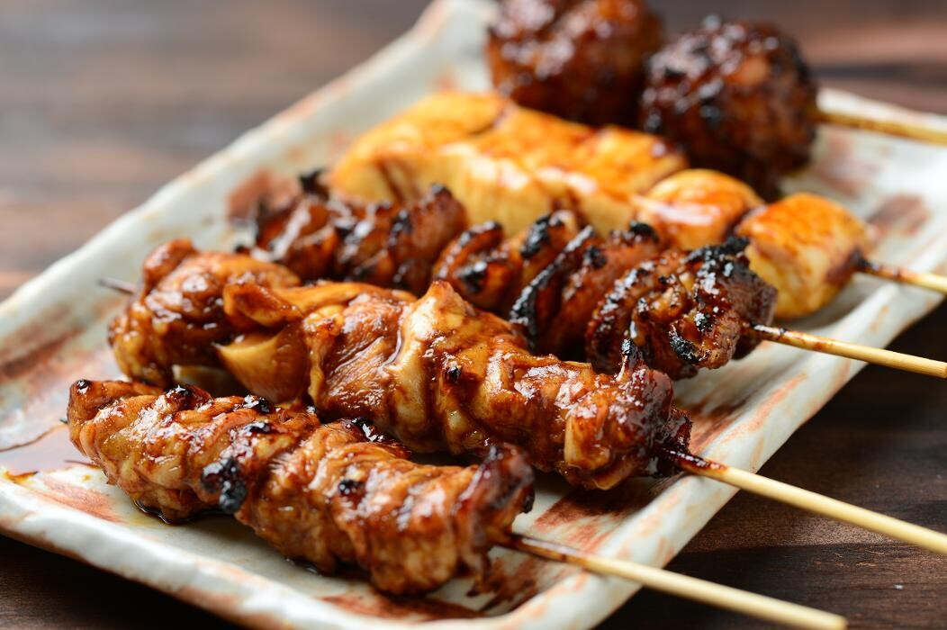 Images 骨付鳥、からあげ、焼鳥 がブリチキン。那覇松山通り店