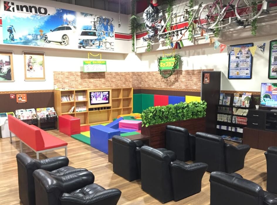 Images スーパーオートバックス十日市場