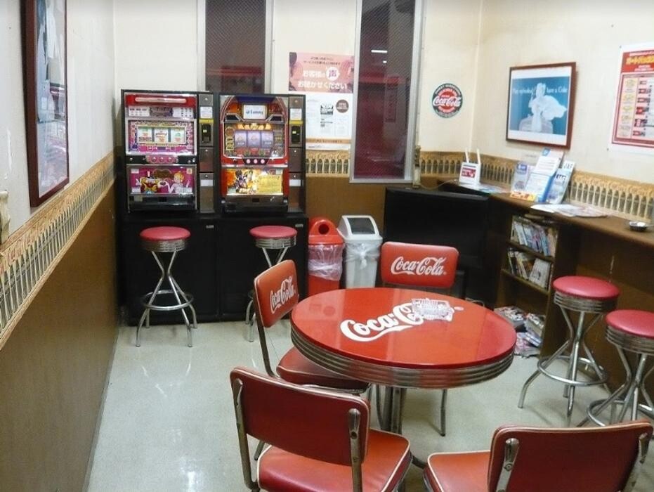 Images オートバックス駒岡店
