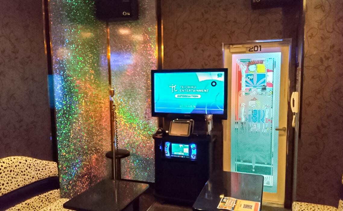 Images カラオケ館 川口店