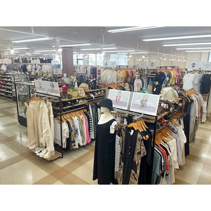 Images セカンドストリート坂之上店