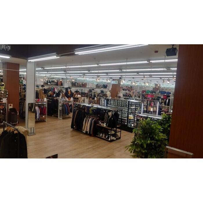 Images セカンドストリート函館昭和店