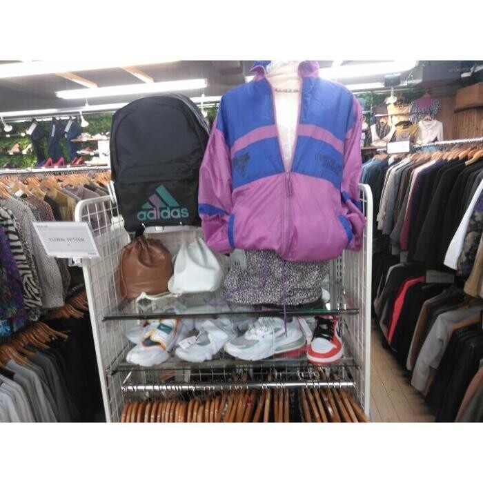 Images セカンドストリート新御堂緑地店