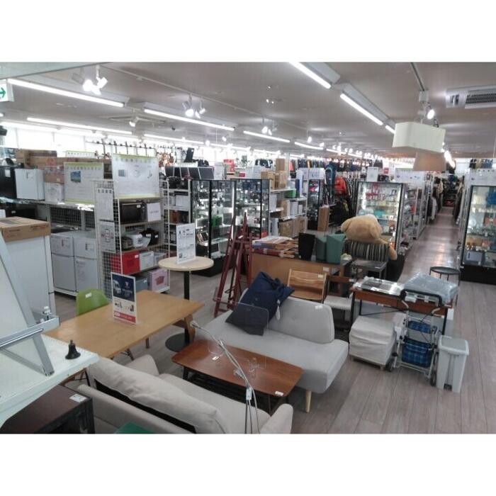 Images セカンドストリート加島店