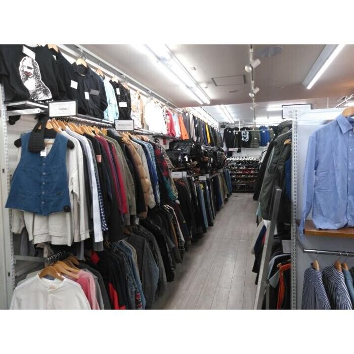 Images セカンドストリート加島店