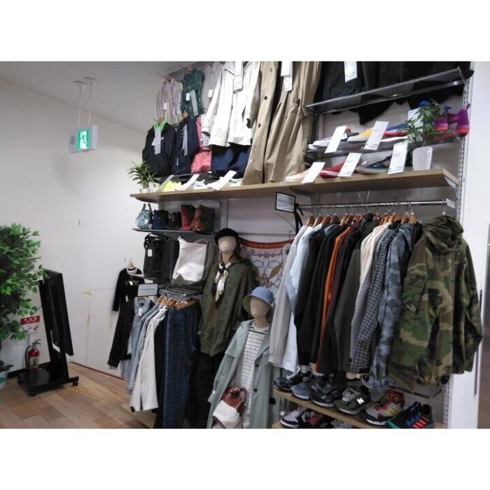 Images セカンドストリート吹田岸部店