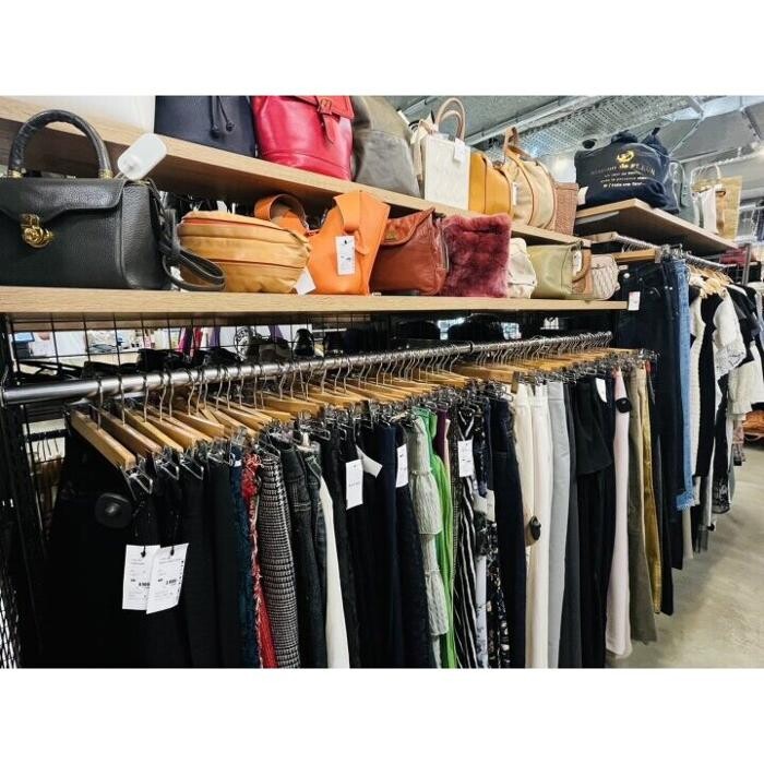 Images セカンドストリート四条河原町店