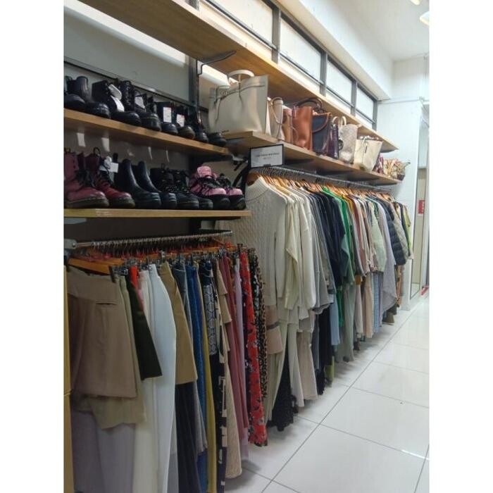 Images セカンドストリート吉祥寺サンロード店