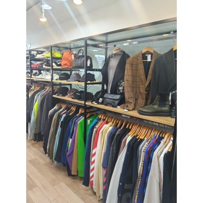 Images セカンドストリート新宿店