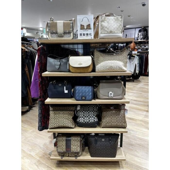 Images セカンドストリート長崎浜町店