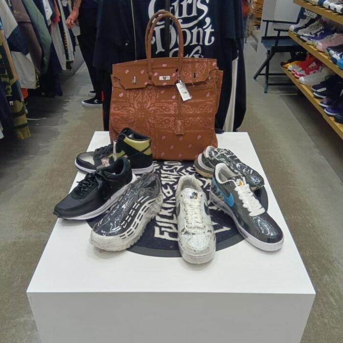 Images セカンドストリートアメリカ村店