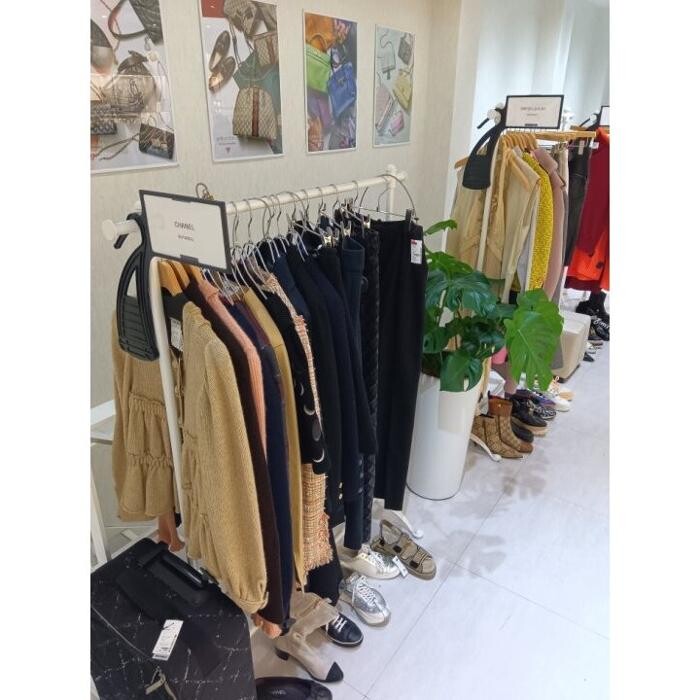 Images セカンドストリート大須万松寺通ブランド専門店