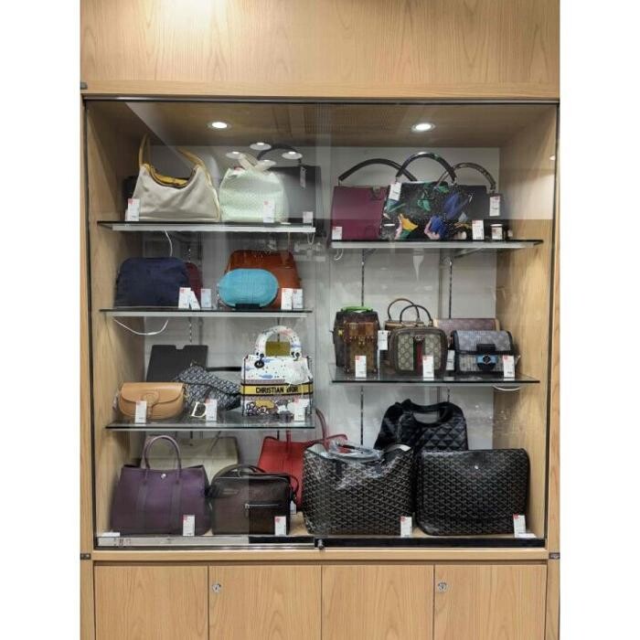 Images セカンドストリート新宿2号店