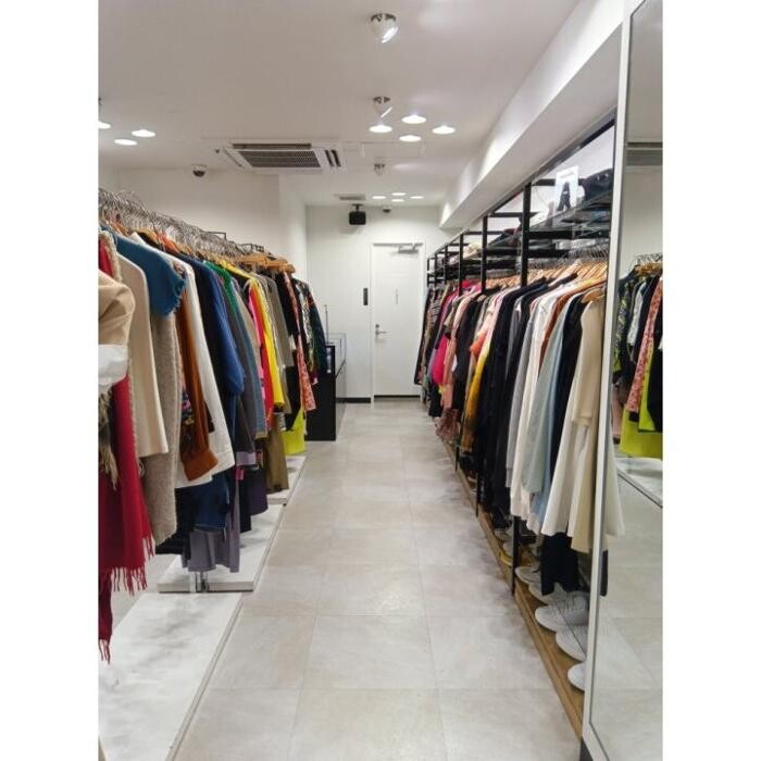 Images セカンドストリート新宿2号店