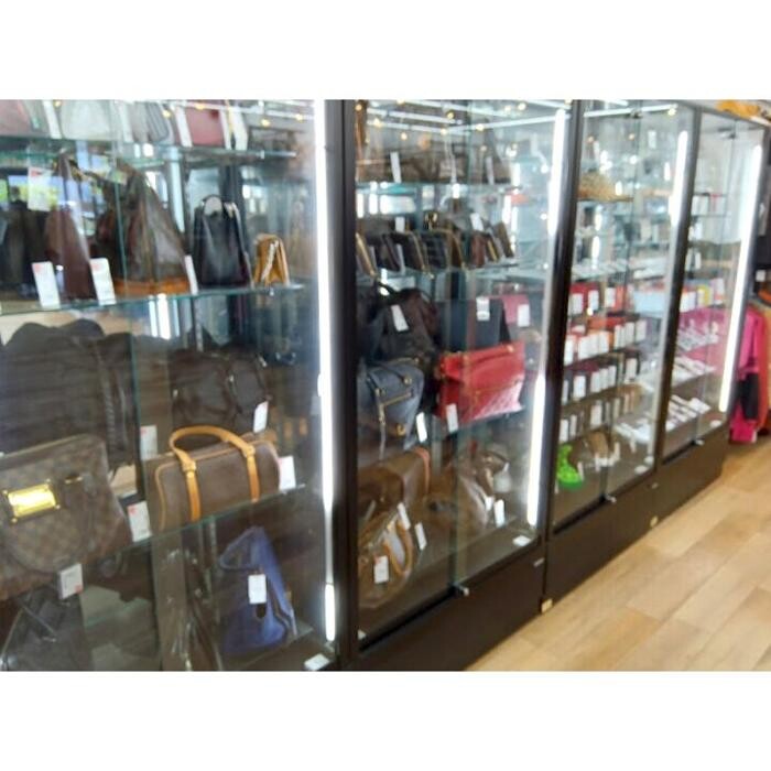 Images セカンドストリート 博多パピヨンガーデン店