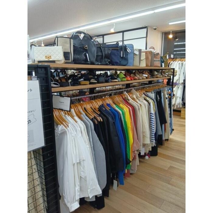 Images セカンドストリート戸越銀座店