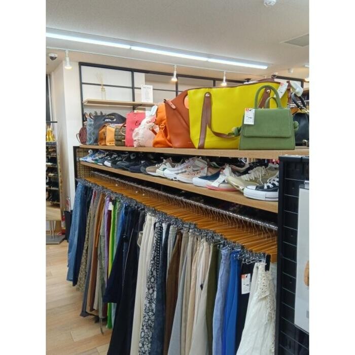 Images セカンドストリート戸越銀座店