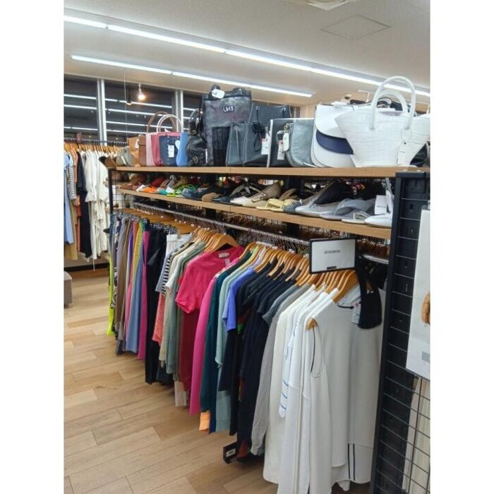Images セカンドストリート戸越銀座店