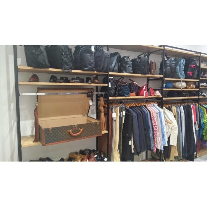 Images セカンドストリート梅田店