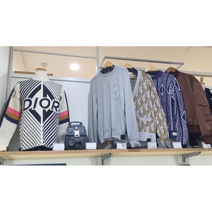 Images セカンドストリート梅田店